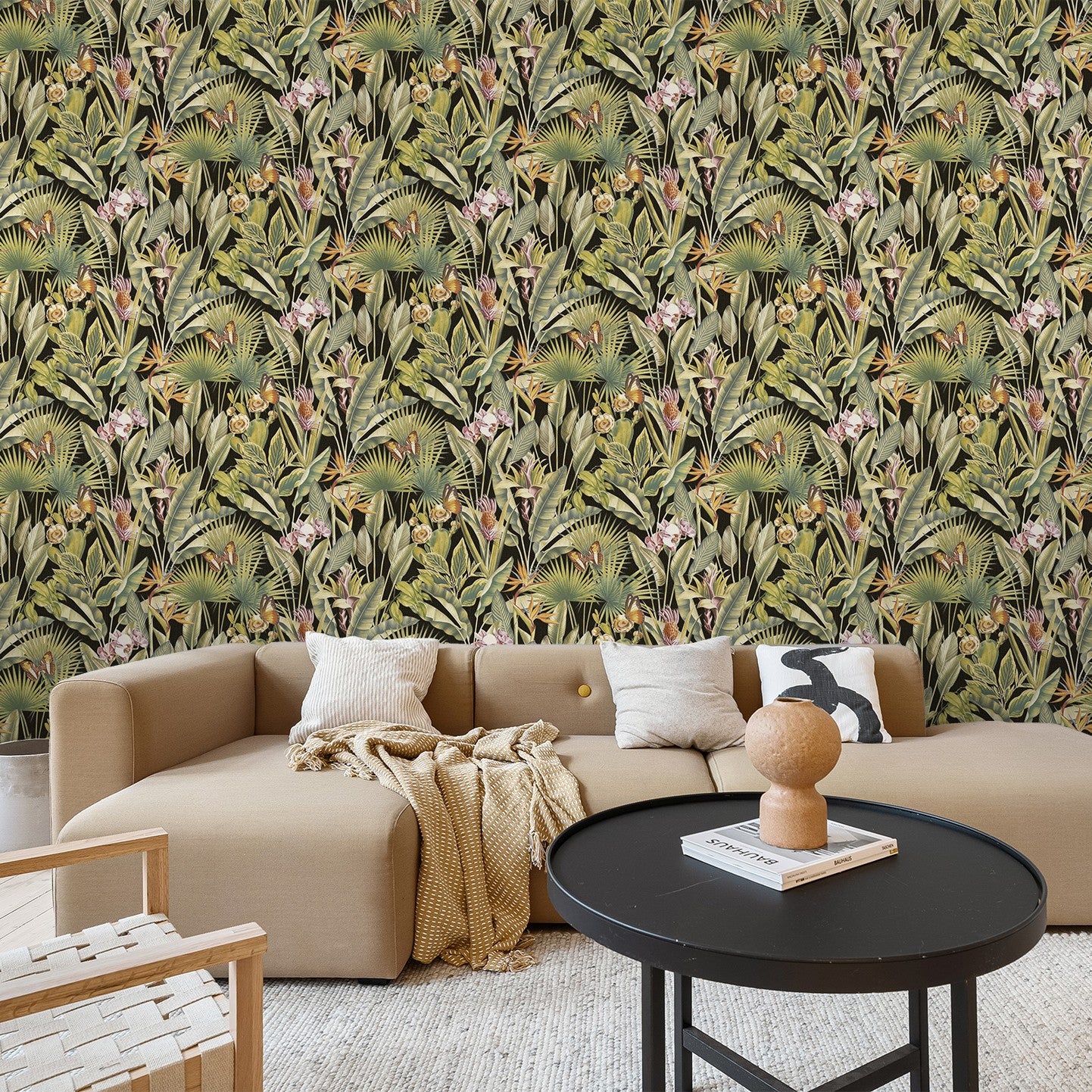 400006 Zanzibar Black Vasari Wallpaper by Rasch