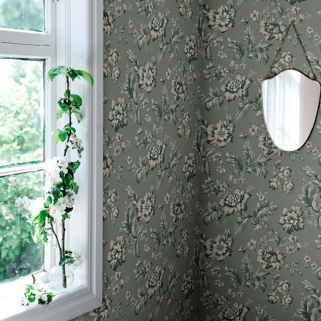 407-38 Rosenholm Garden Green Ett Hem Wallpaper by Sandberg