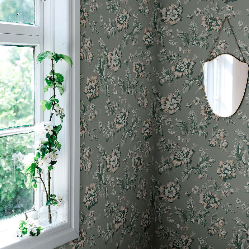 407-38 Rosenholm Garden Green Ett Hem Wallpaper by Sandberg