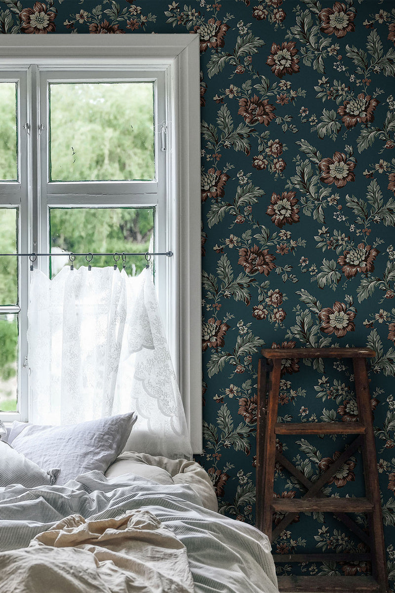 407-86 Rosenholm Midnight Blue Ett Hem Wallpaper by Sandberg