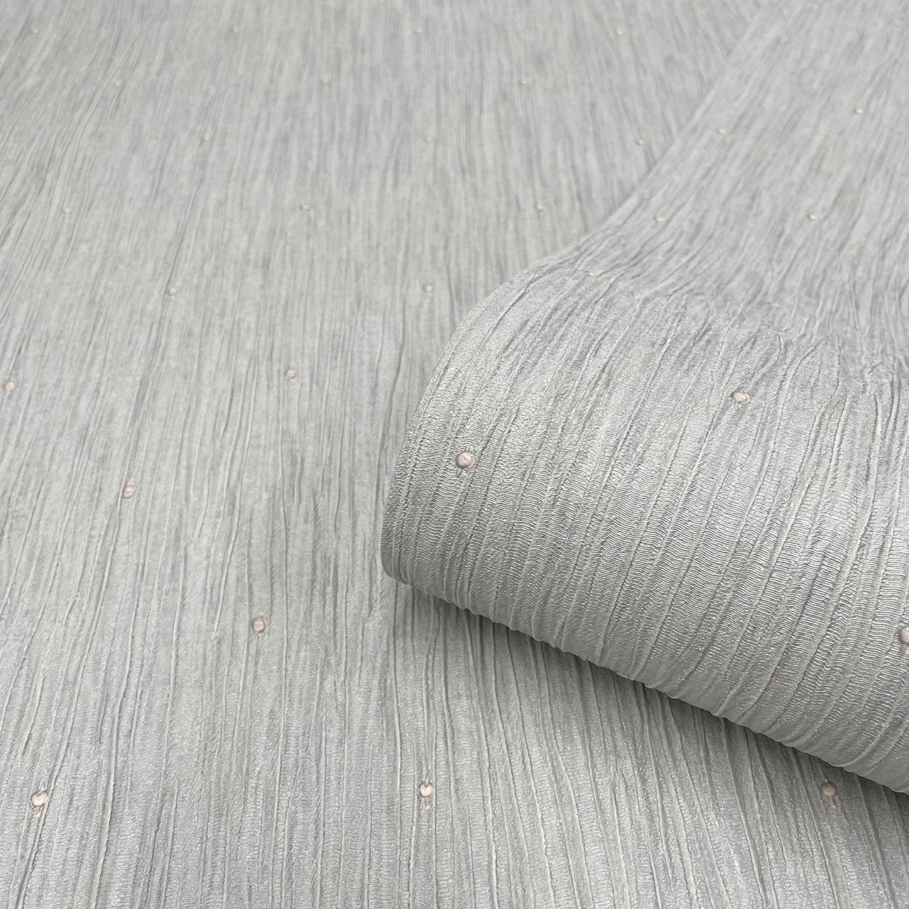 GB 41314 Tiffany Fiore Pearl Wallpaper by Belgravia