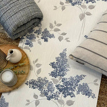 GB 41339 Tiffany Fiore Navy Wallpaper by Belgravia