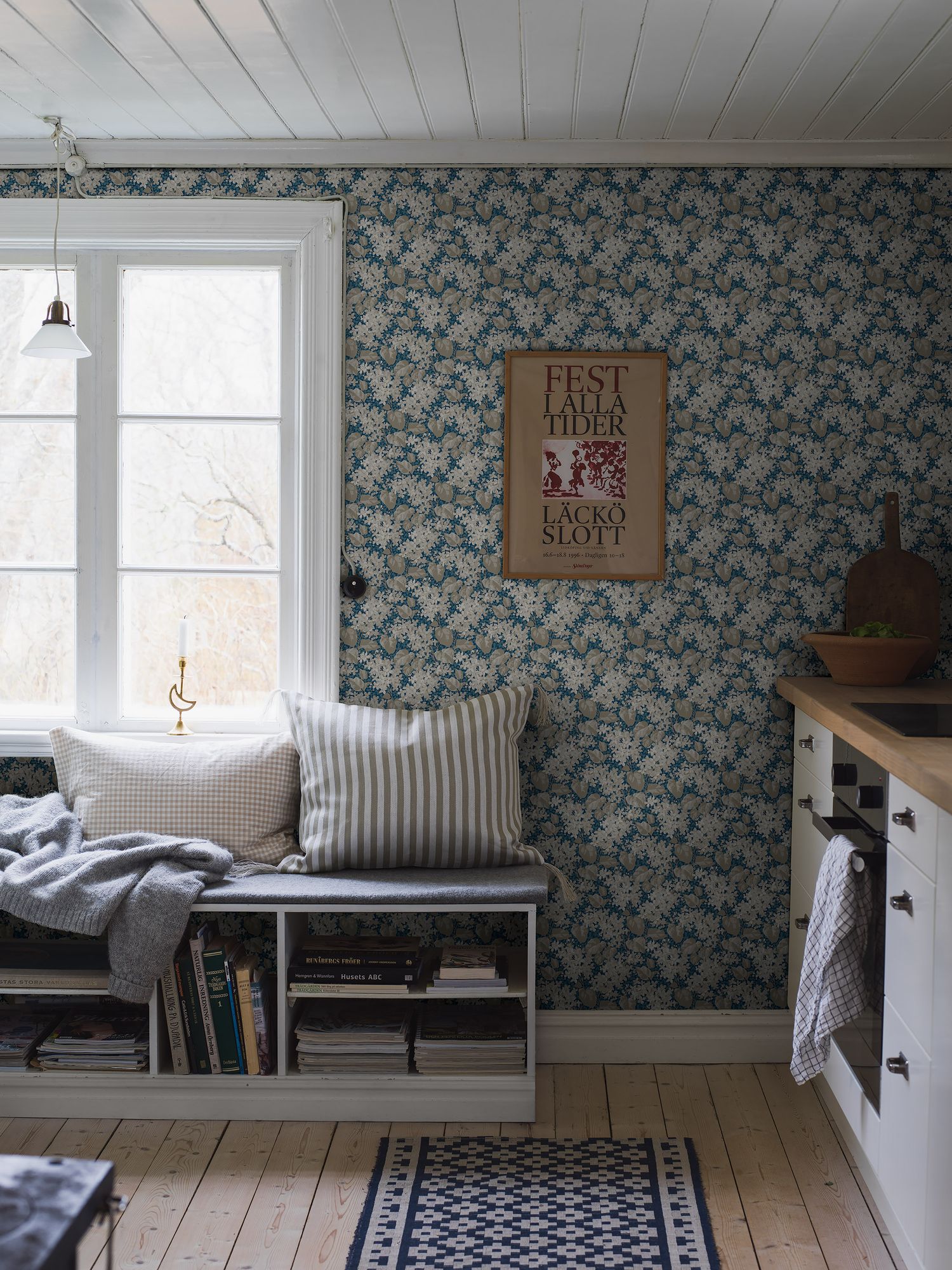 4162 Aratorp Dark Multi and Blue Alla Tiders Hus Wallpaper by Boråstapeter