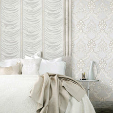 42500 Luxury Italian Damask Opulence Wallpaper by Galerie
