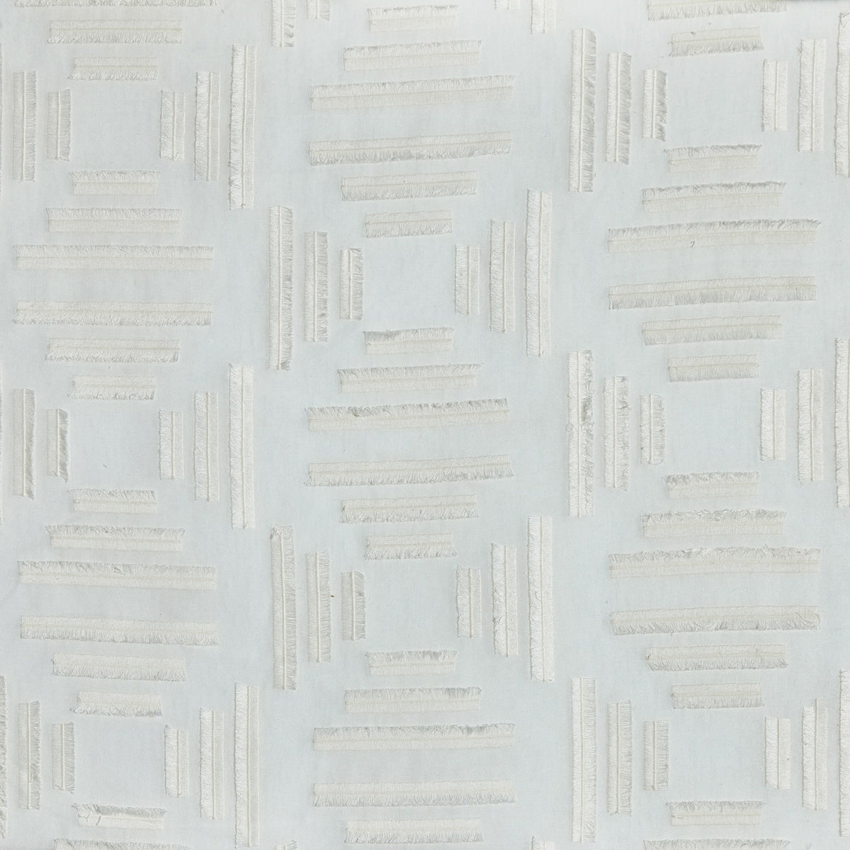 4253/076 Eliana Chalk Brodie Fabric by Prestigious Textiles