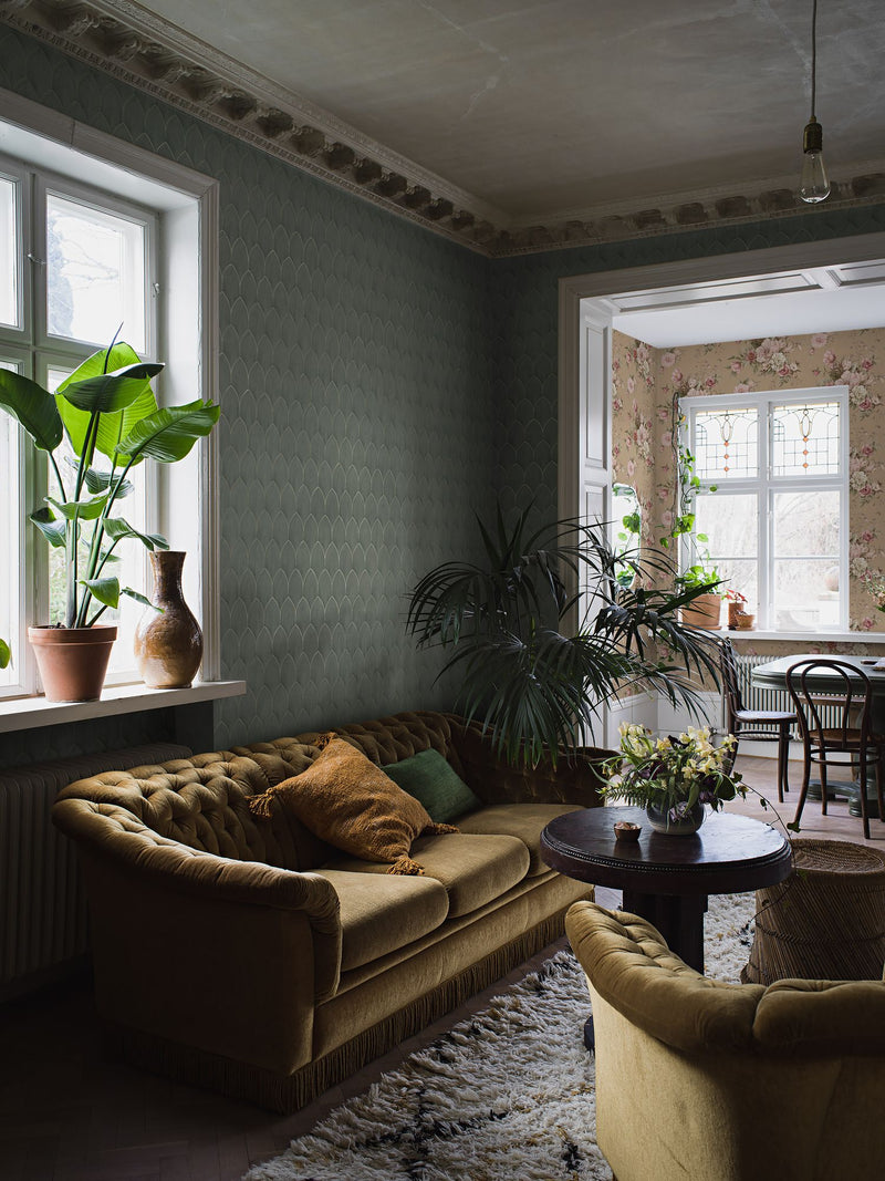 4276 Golden Arches Dark Green Dreamy Escape Wallpaper by Boråstapeter