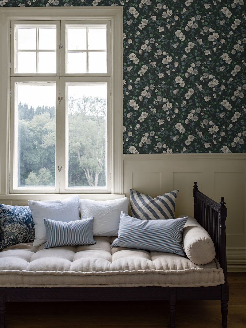 4279 Enchanting Flower Dark Multi and Black Dreamy Escape Wallpaper by Boråstapeter