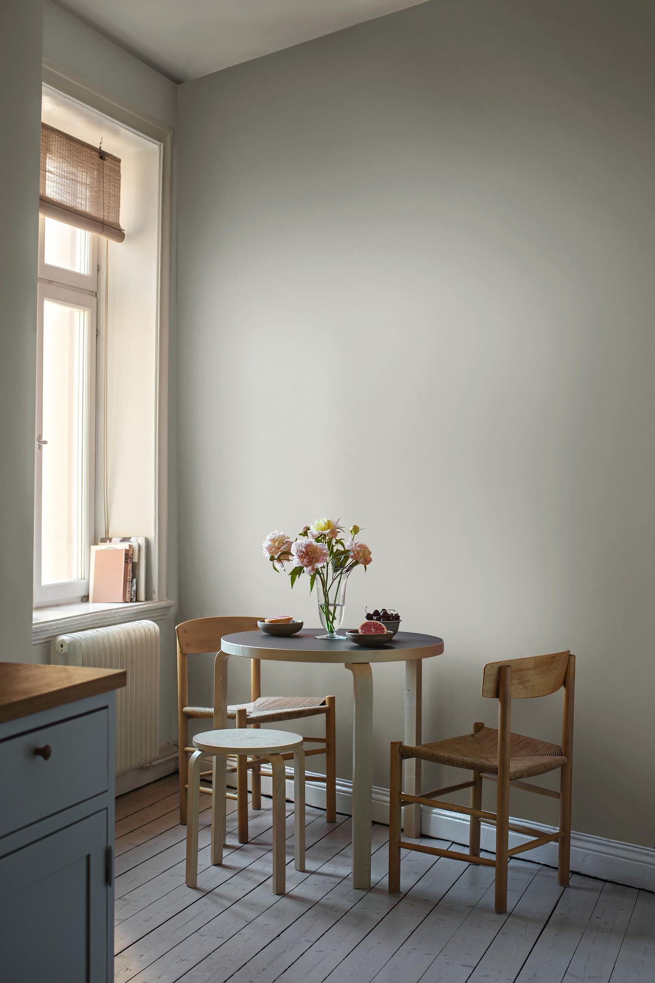 4304 Cream Linen Linen Wallpaper by Boråstapeter
