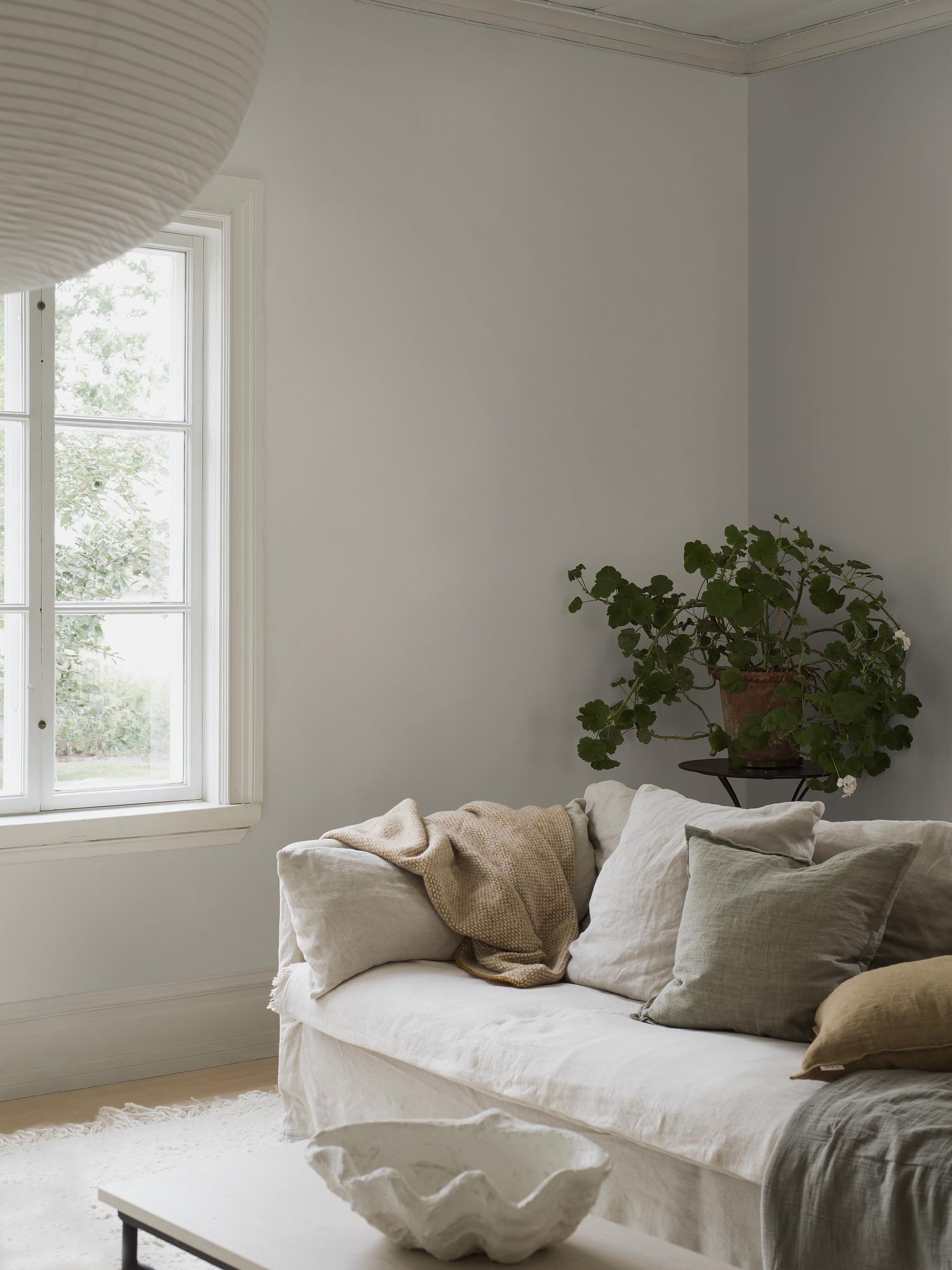 4305 Soft Linen Linen Wallpaper by Boråstapeter