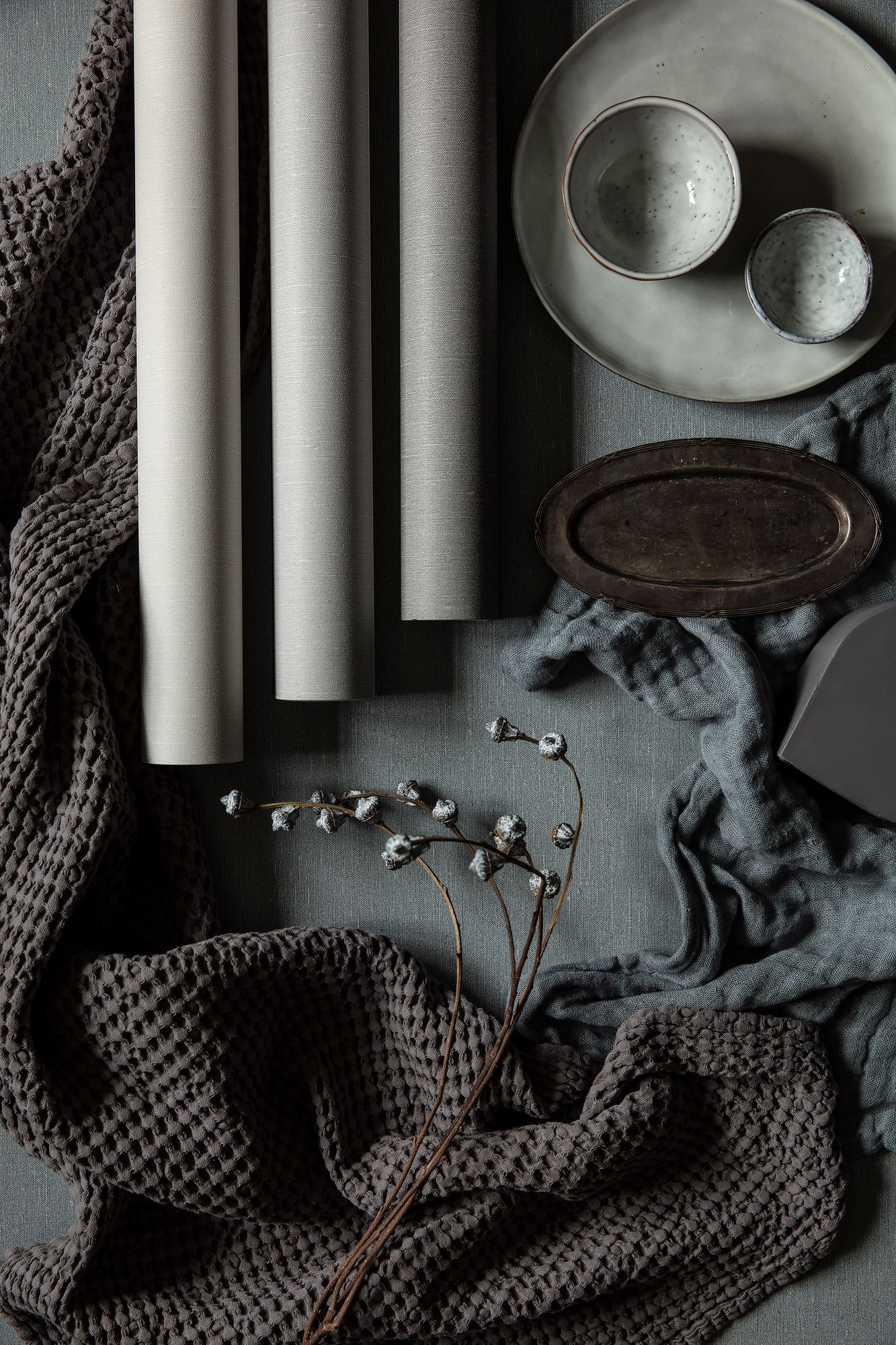 4319 Swedish Grey Linen Wallpaper by Boråstapeter
