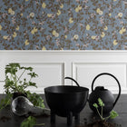 432-66 Kvitten Huset I Solen Light Blue Wallpaper By Sandberg