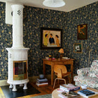 432-96 Kvitten Huset I Solen Midnight Blue Wallpaper By Sandberg