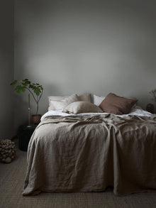 4329 Cloudy Linen Linen Wallpaper by Boråstapeter