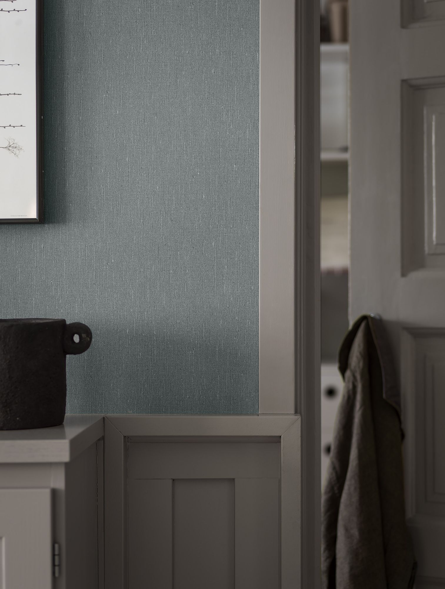 4330 Dusty Denim Linen Wallpaper by Boråstapeter