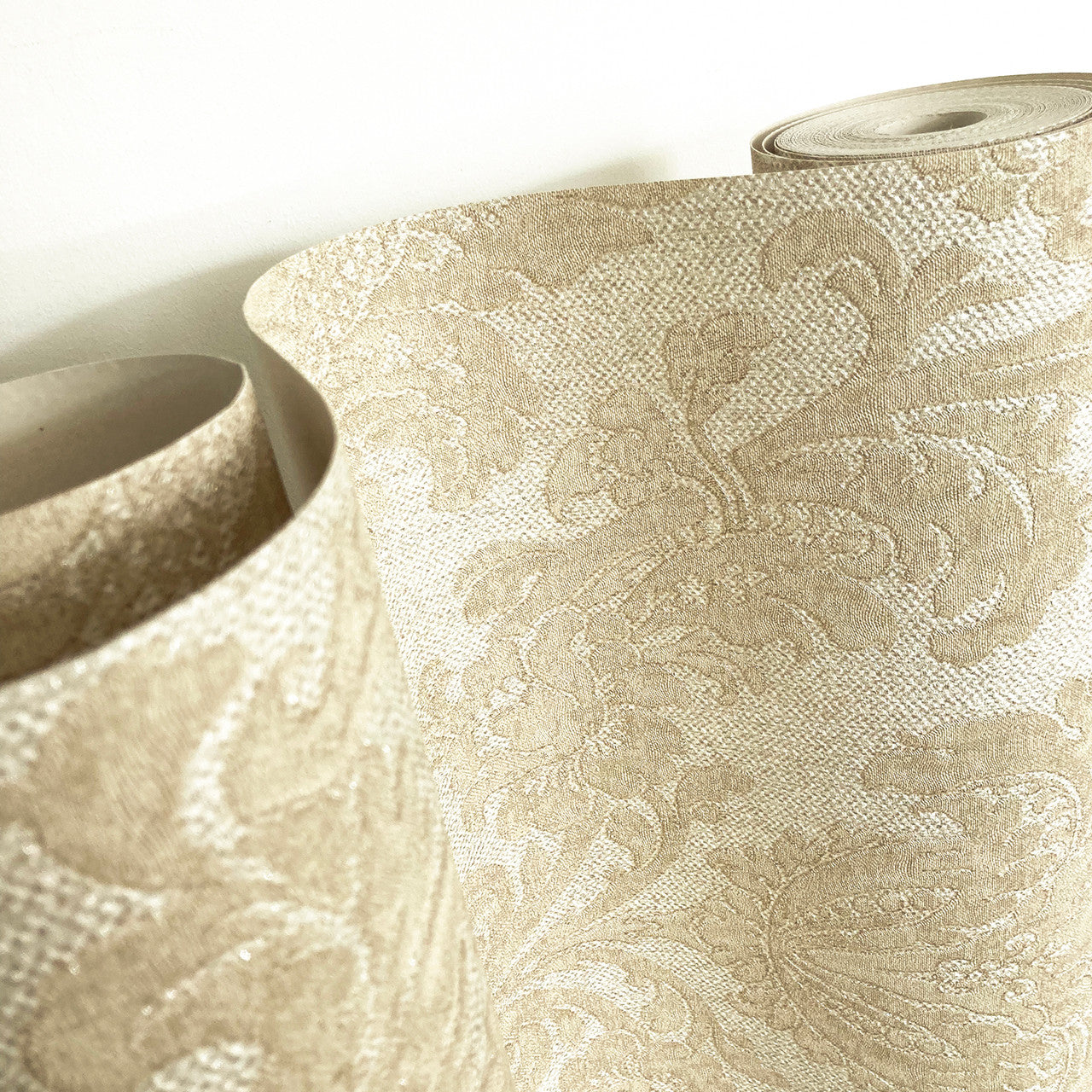 4408 Ciara Damask Cream Wallpaper by Belgravia Zambaiti Parati