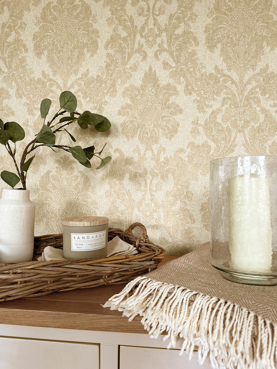 4408 Ciara Damask Cream Wallpaper by Belgravia Zambaiti Parati