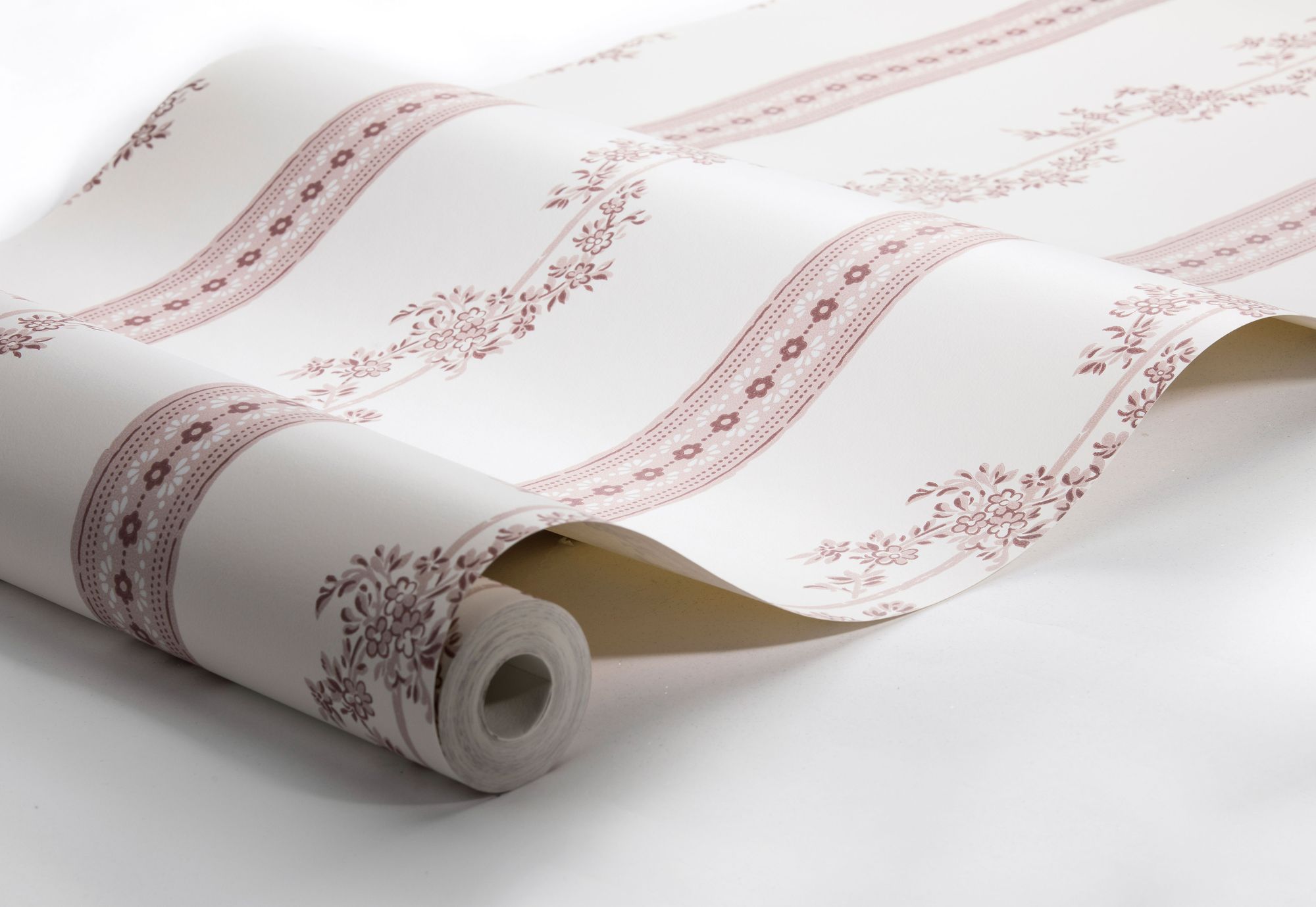 4510 Drottningholm White and Pink Anno Wallpaper by Boråstapeter