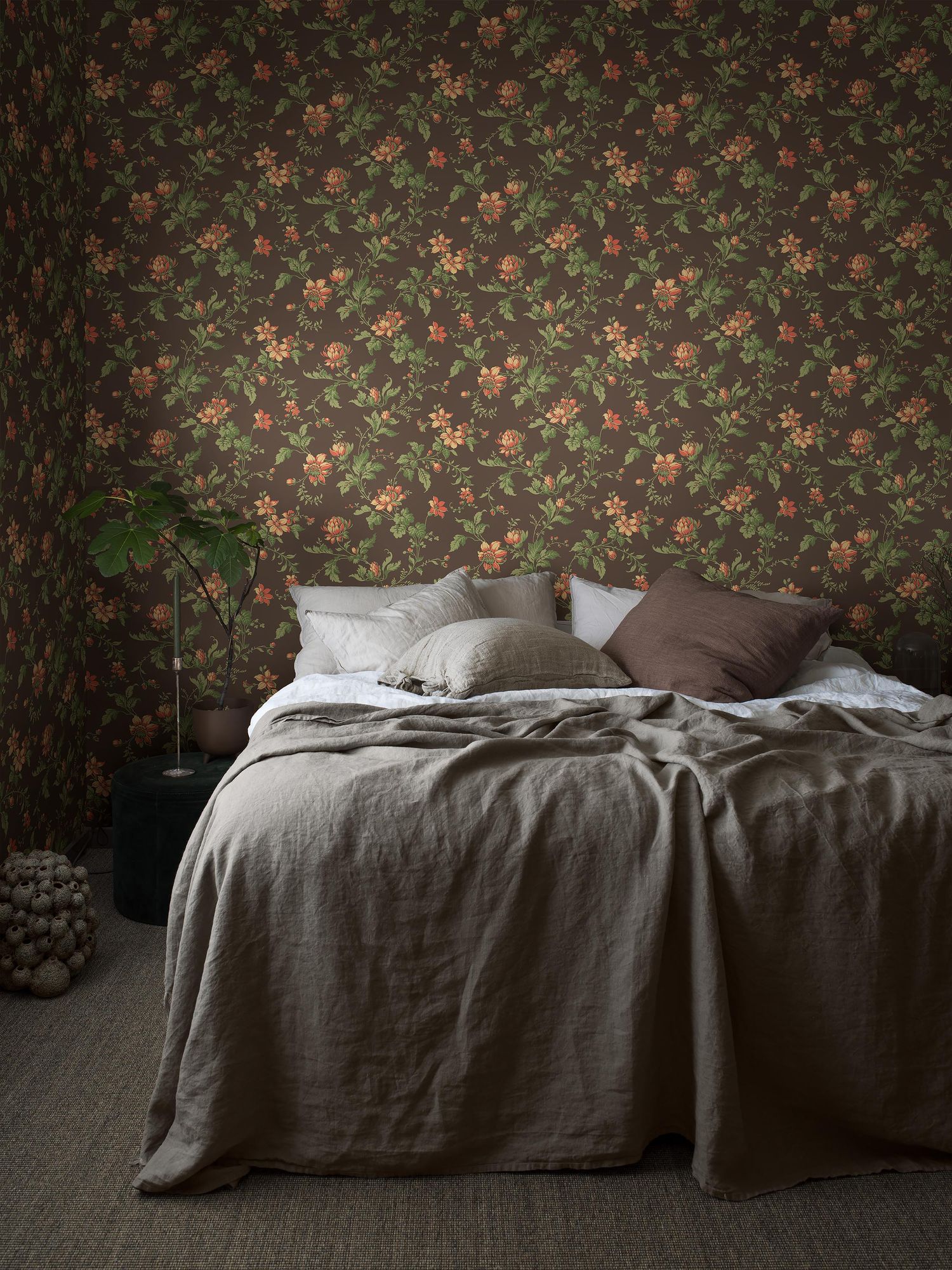 4517 Blomslinga Black and Green Anno Wallpaper by Boråstapeter