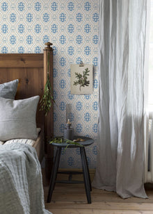 4527 Pigkammaren Blue and White Anno Wallpaper by Boråstapeter
