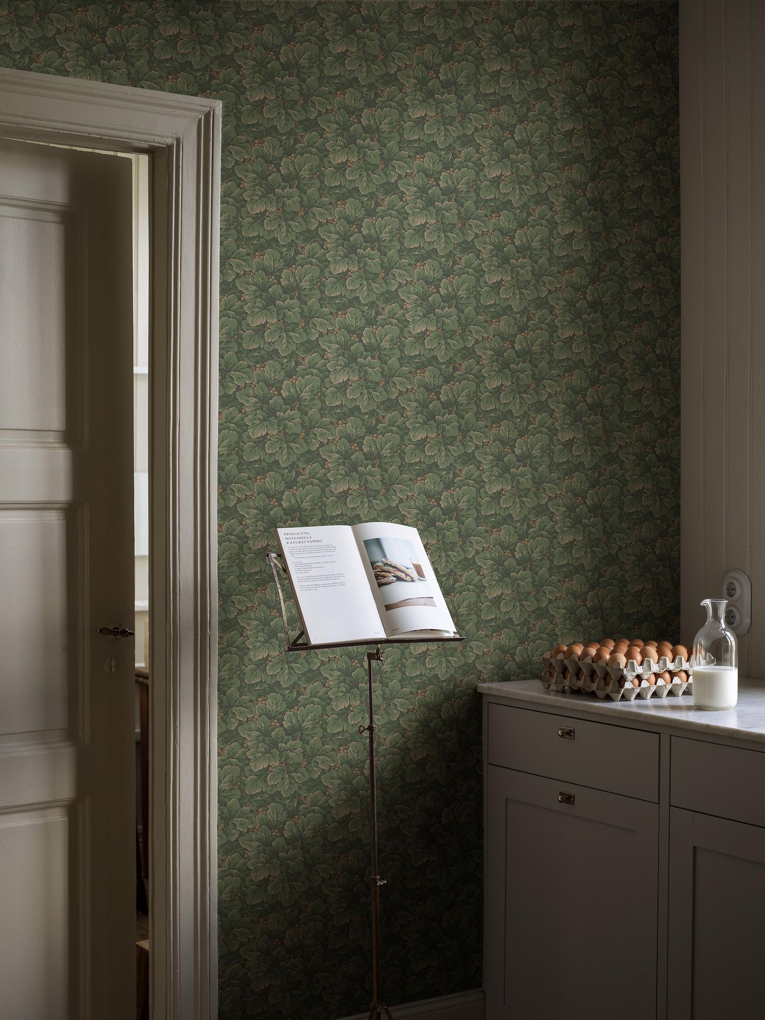 4544 Waldemar Dark Green Icons Wallpaper by Boråstapeter