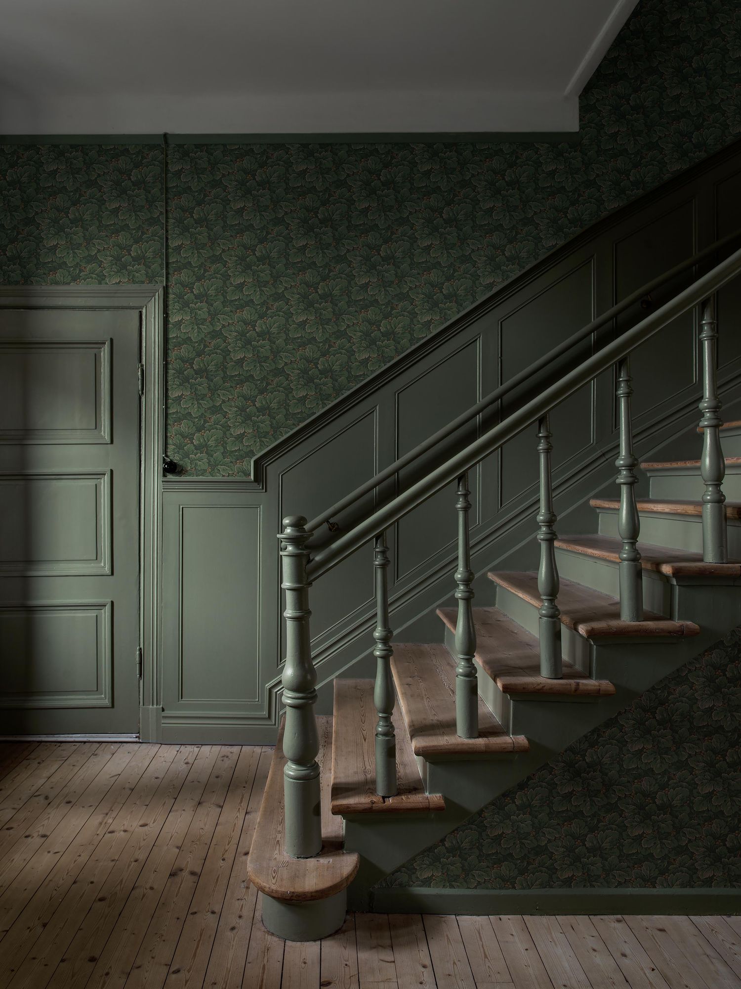 4544 Waldemar Dark Green Icons Wallpaper by Boråstapeter