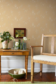 4548 Ulricehamn Yellow Anno Wallpaper by Boråstapeter