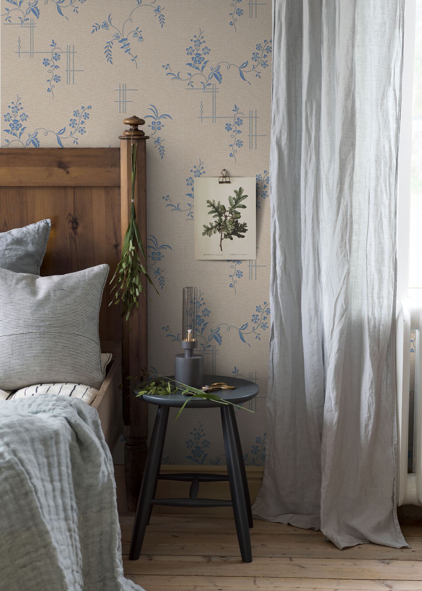4550 Ulricehamn Beige and Blue Anno Wallpaper by Boråstapeter