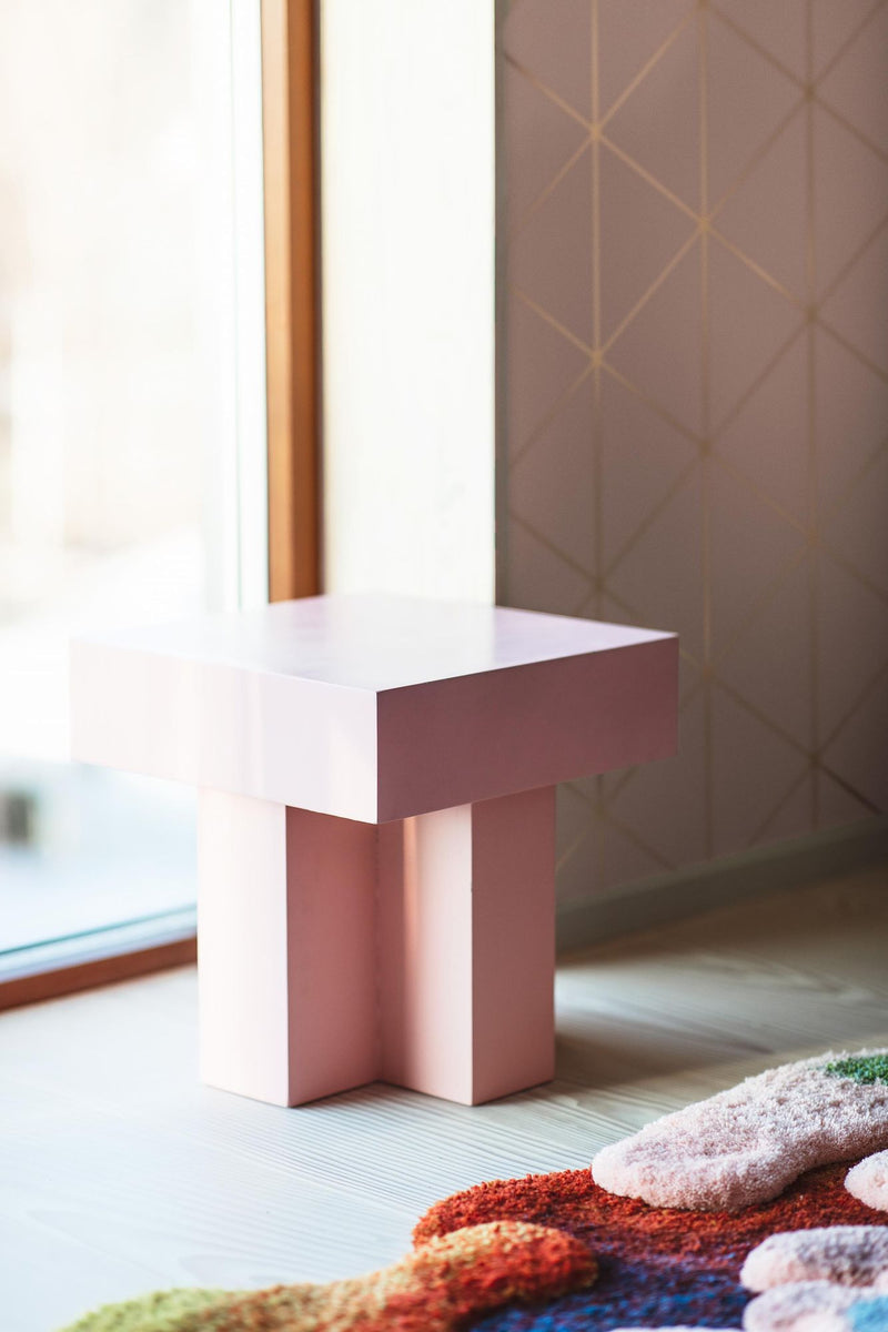 4739 Diamonds Light Pink Graphics Wallpaper by Boråstapeter