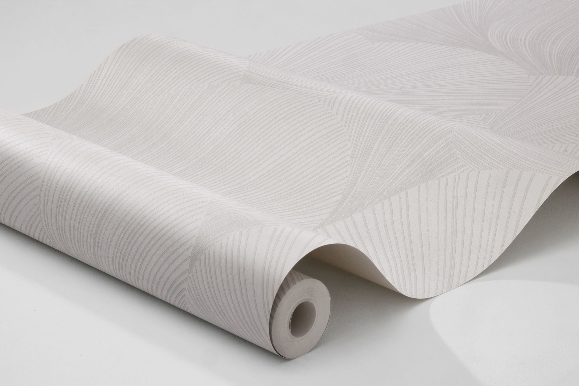 4742 Mirage Light White Graphics Wallpaper by Boråstapeter