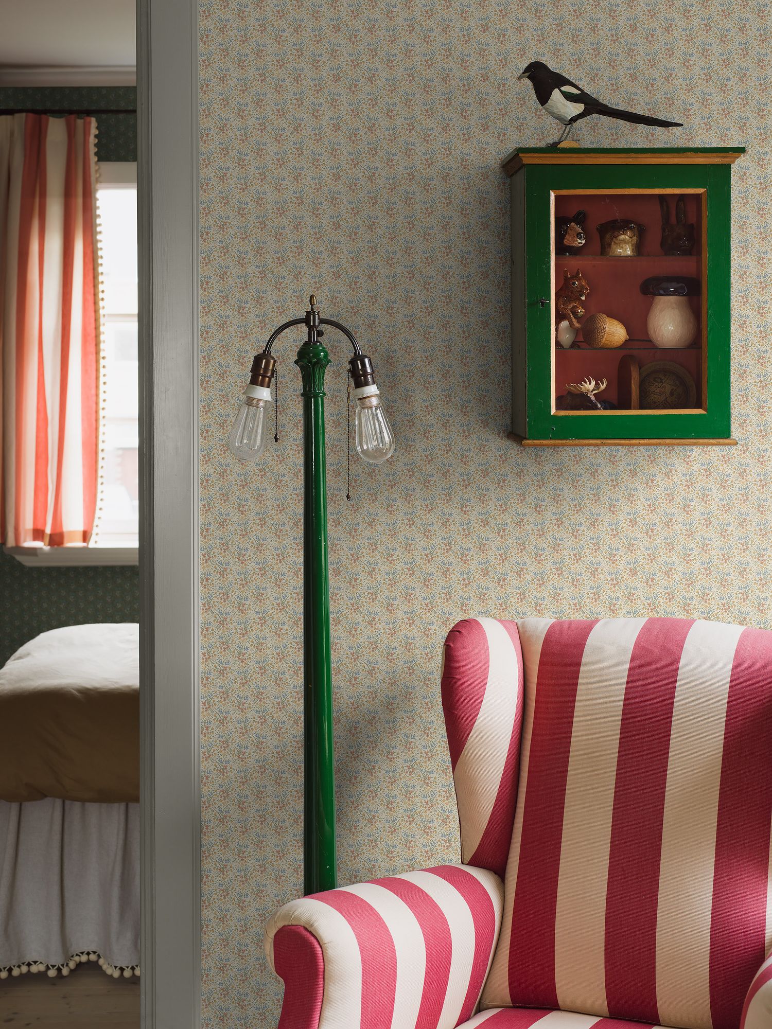 4815 Bella Beige and Multi Wallpaper by Boråstapeter