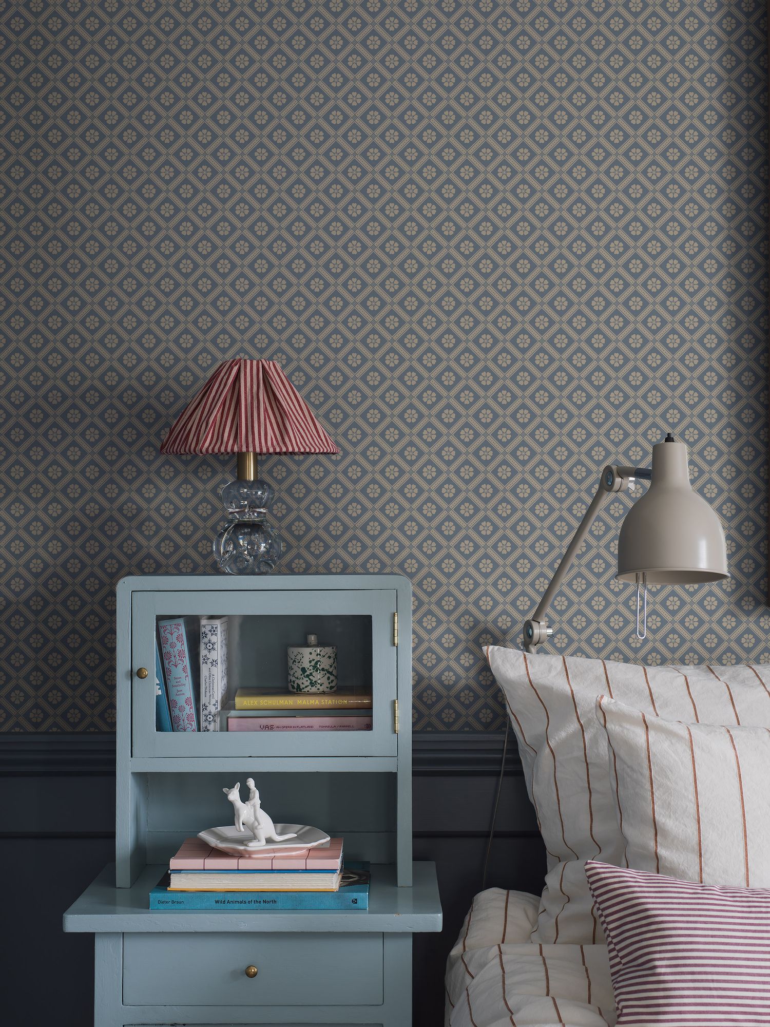 4820 Love Blue and Beige Wallpaper by Boråstapeter