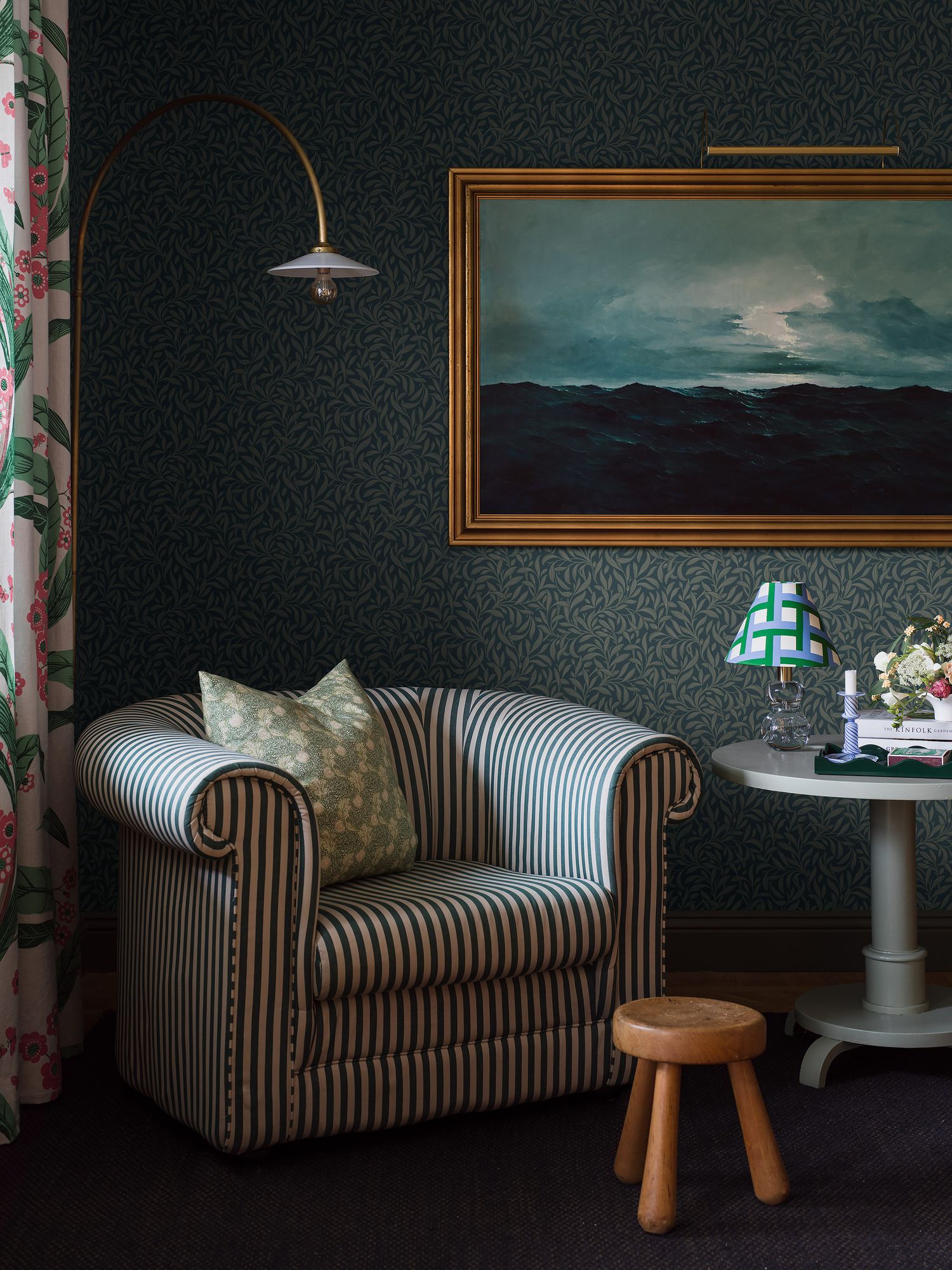 4830 Vintergröna Blue and Green Wallpaper by Boråstapeter