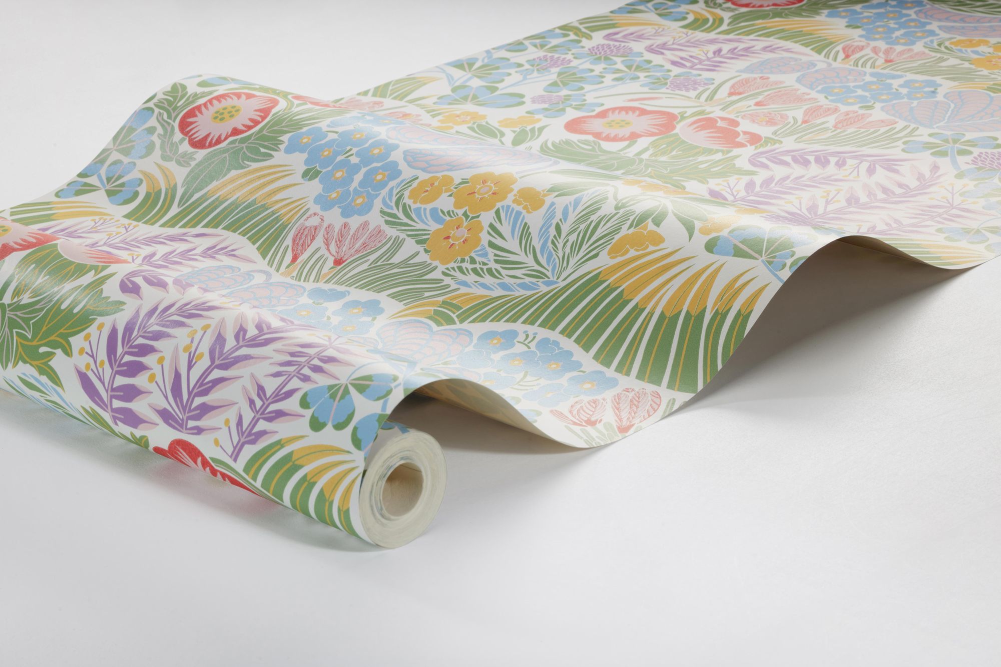 4843 Rabatt Multi and White Wallpaper by Boråstapeter