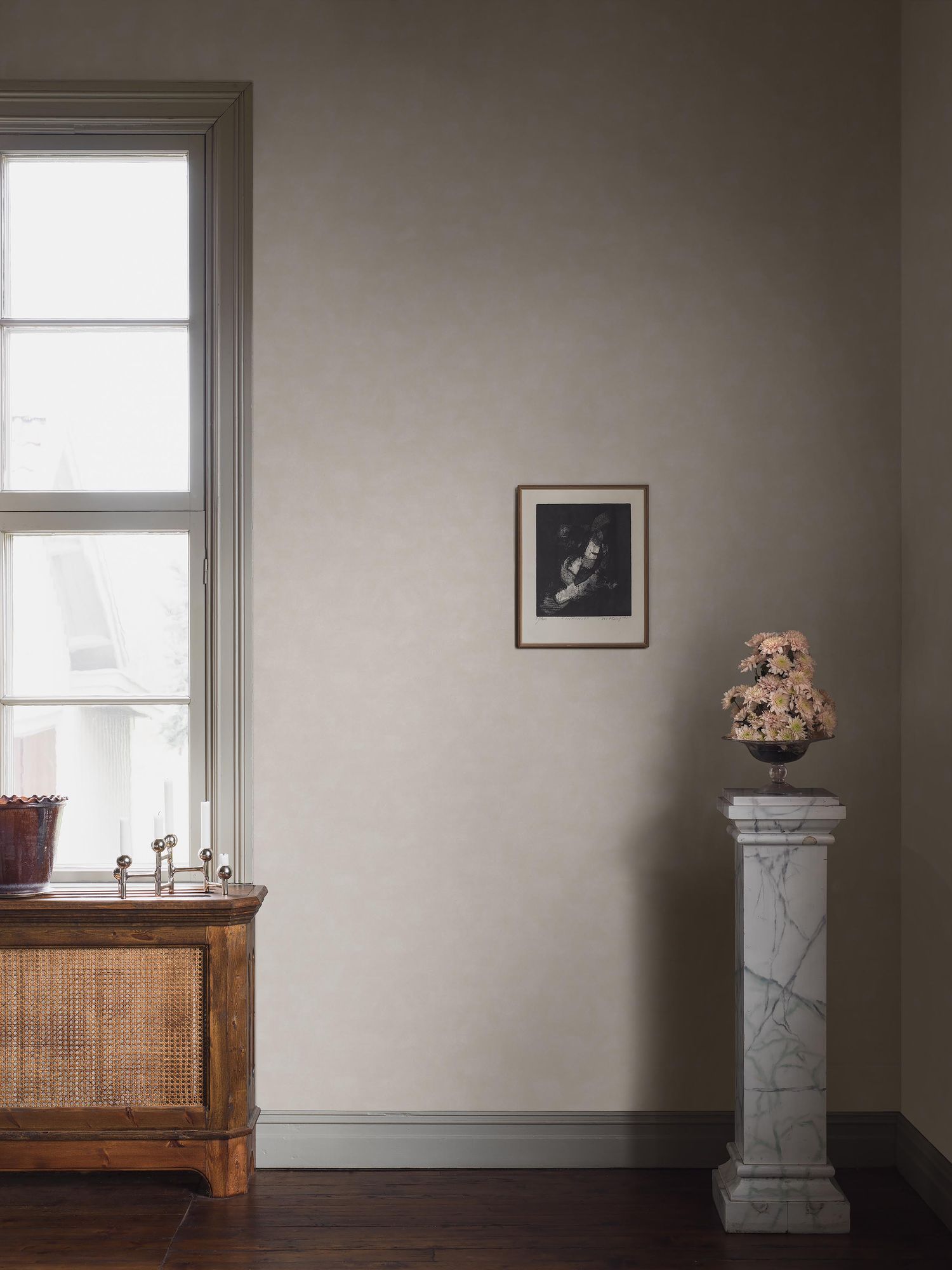 5058 Shades Dolomite Beige Wallpaper by Boråstapeter