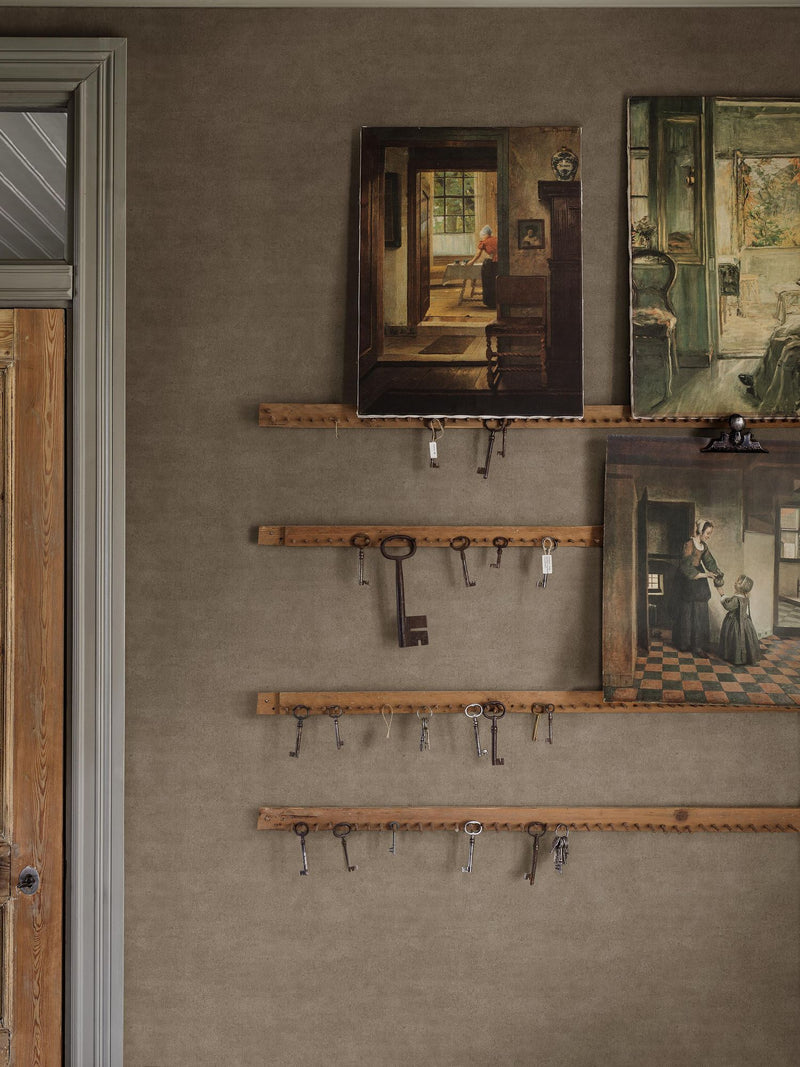 5067 Shades Bronzite Brown and Grey Wallpaper by Boråstapeter
