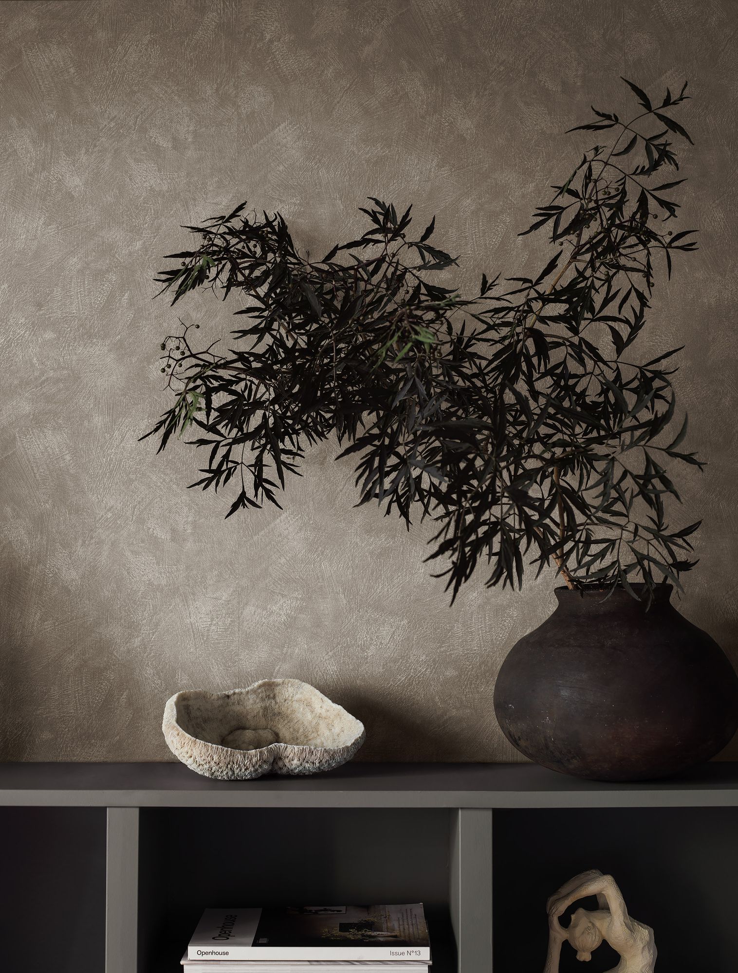 5086 Painter´s Wall Light Grey Cottage Garden Wallpaper by Boråstapeter