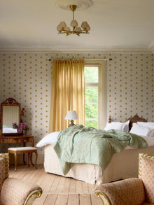 5685 Gotain Sweet Pea Mustard Gotain x Boråstapeter Wallpaper by Boråstapeter