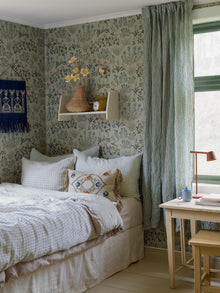 5801 Noras Äng Green and Multi Wallpaper by Boråstapeter