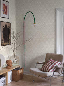5815 Nyponros Grey and White Wallpaper by Boråstapeter