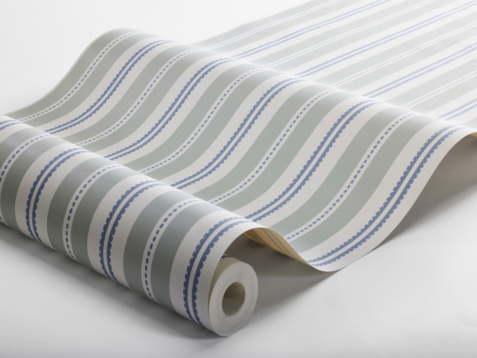 5817 Hedda Green and Blue Wallpaper by Boråstapeter