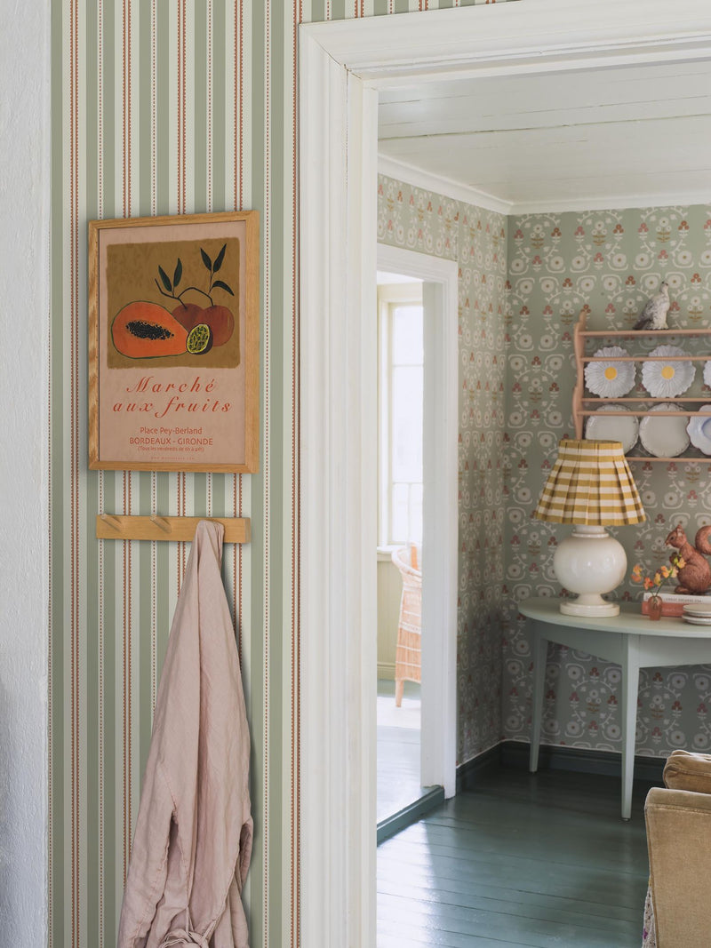 5819 Hedda Green and Red Wallpaper by Boråstapeter