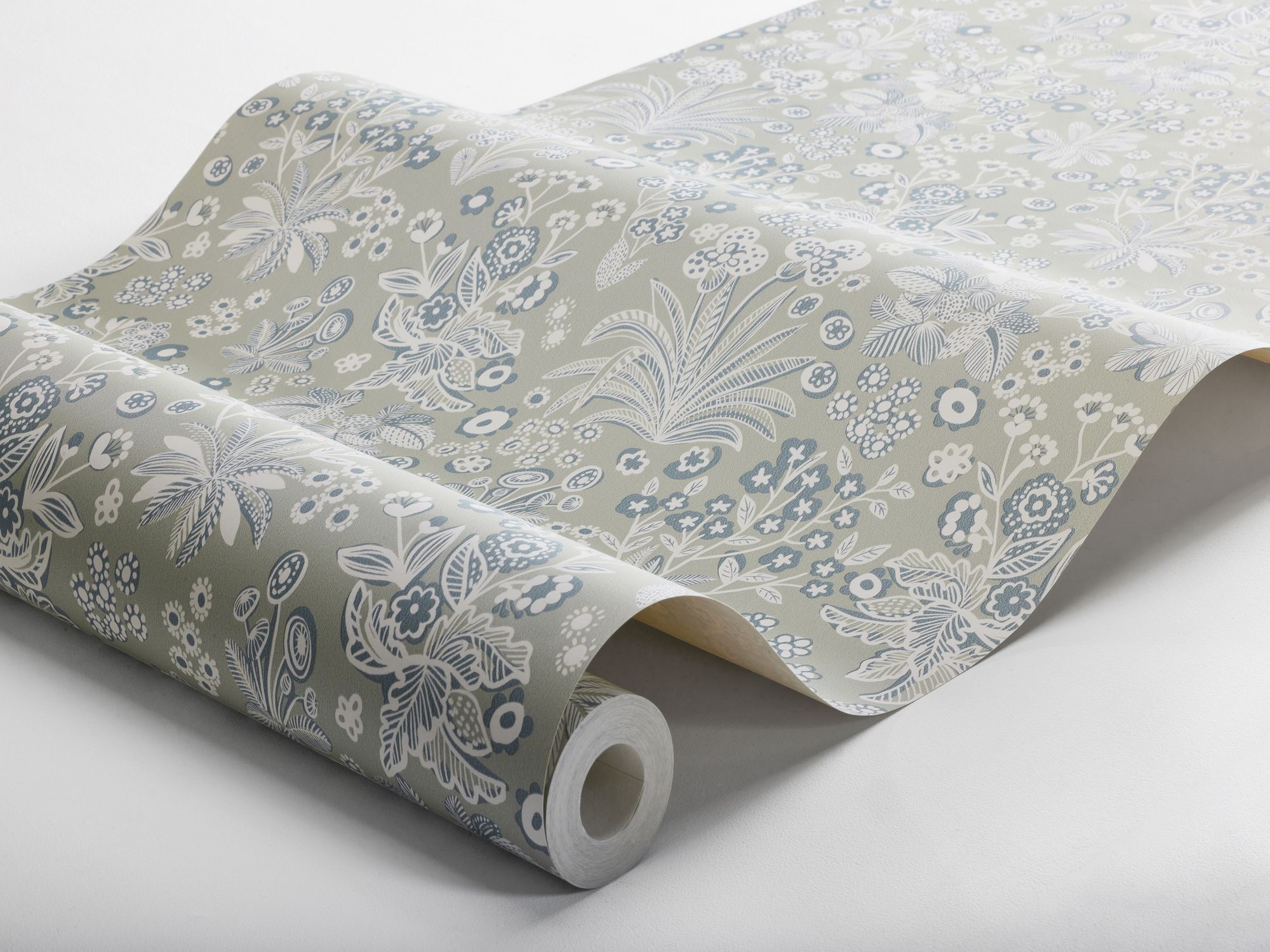 5826 Tuva Green and Multi Wallpaper by Boråstapeter