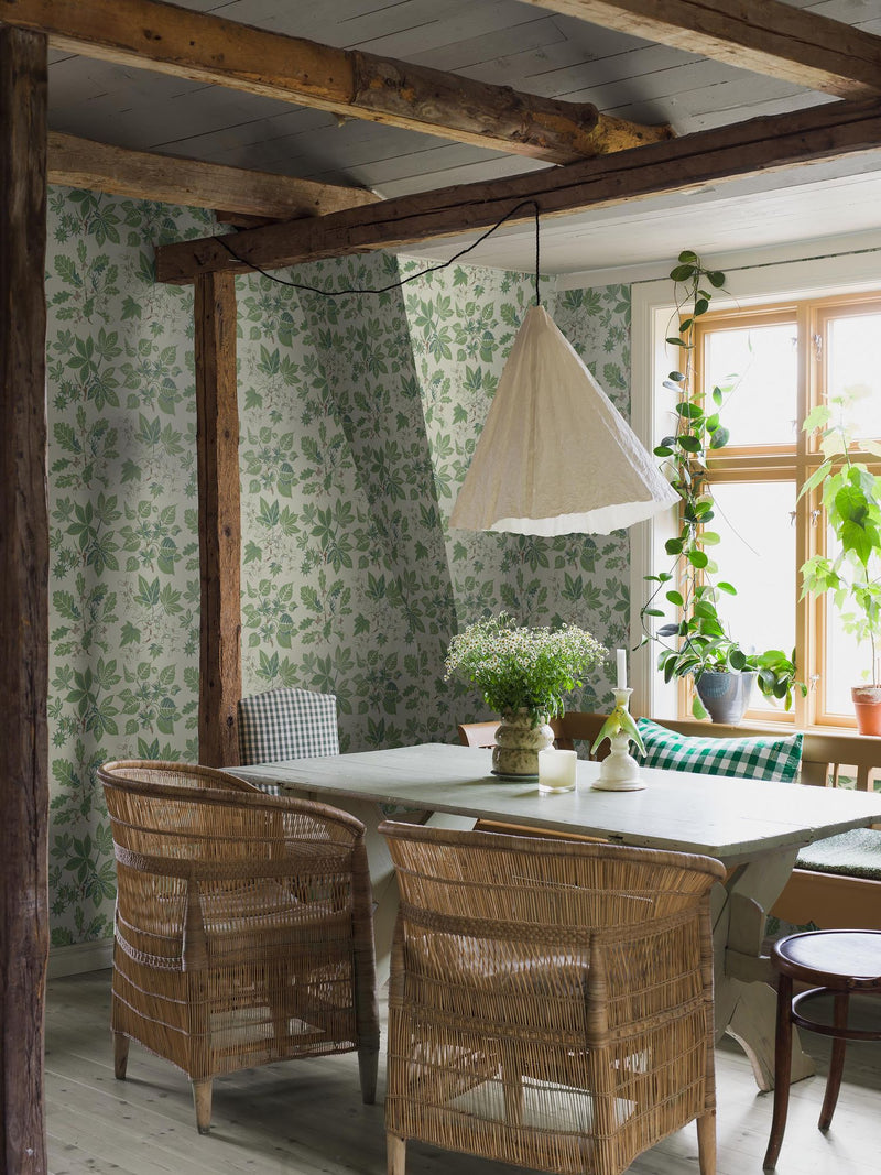 5832 Arboretum Green and White Wallpaper by Boråstapeter