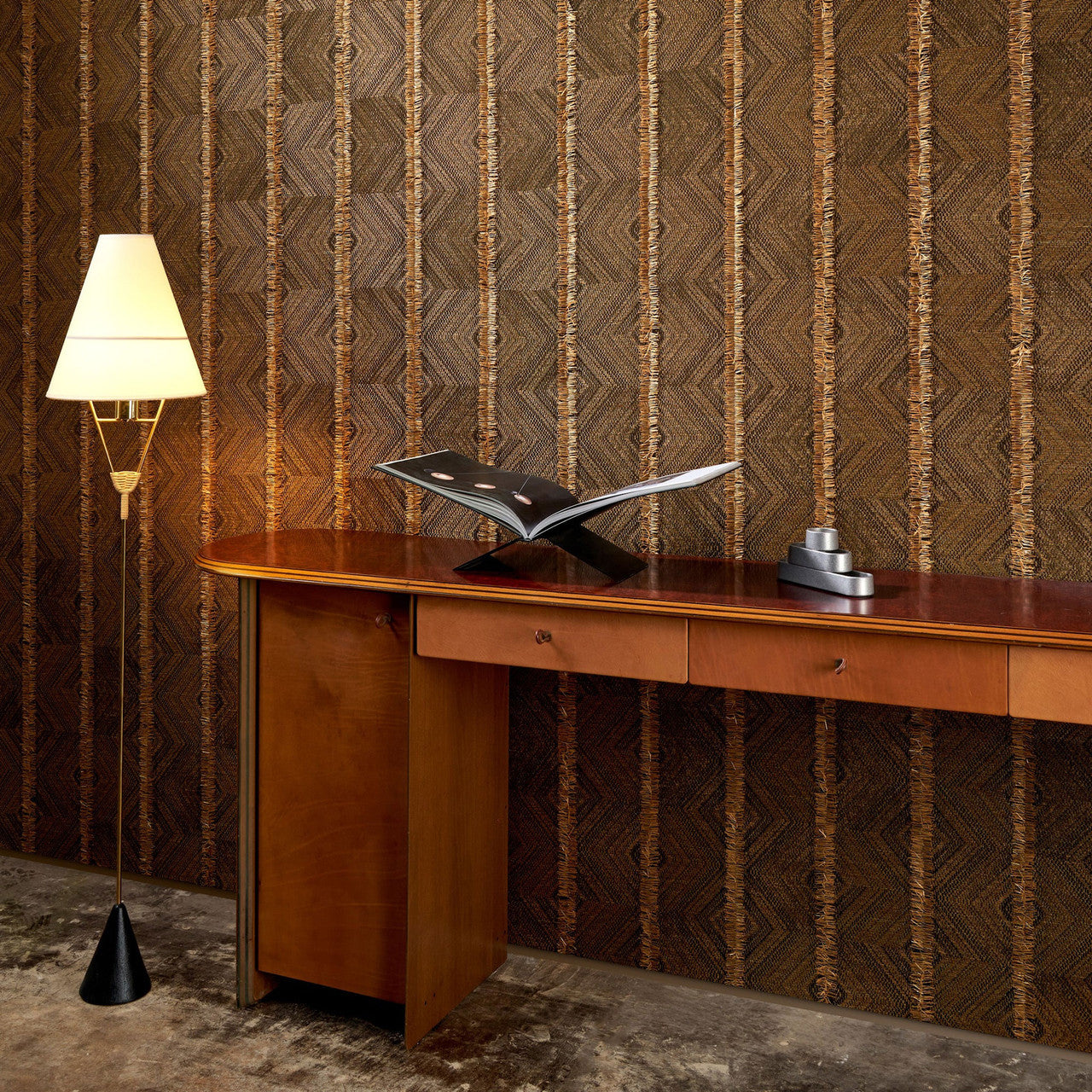 58510 Majesto Le Couturier Caramel Wallpaper By Arte