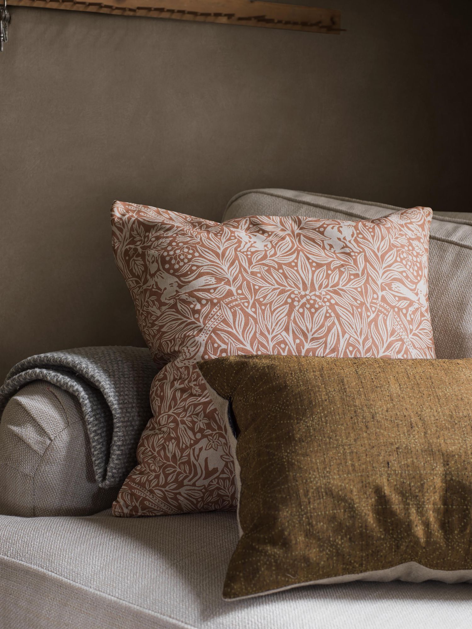 6101 Shades Barite Brown Wallpaper by Boråstapeter