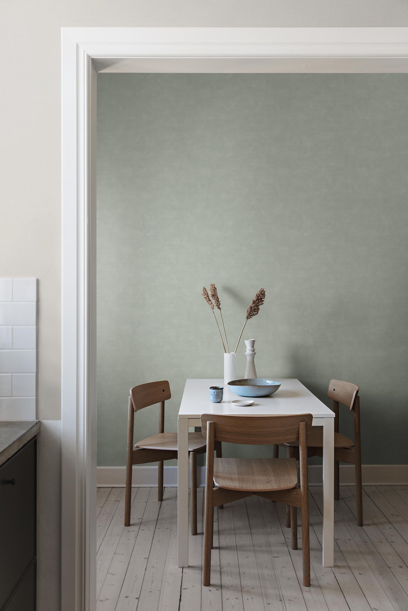 6106 Shades Larimar Green Wallpaper by Boråstapeter