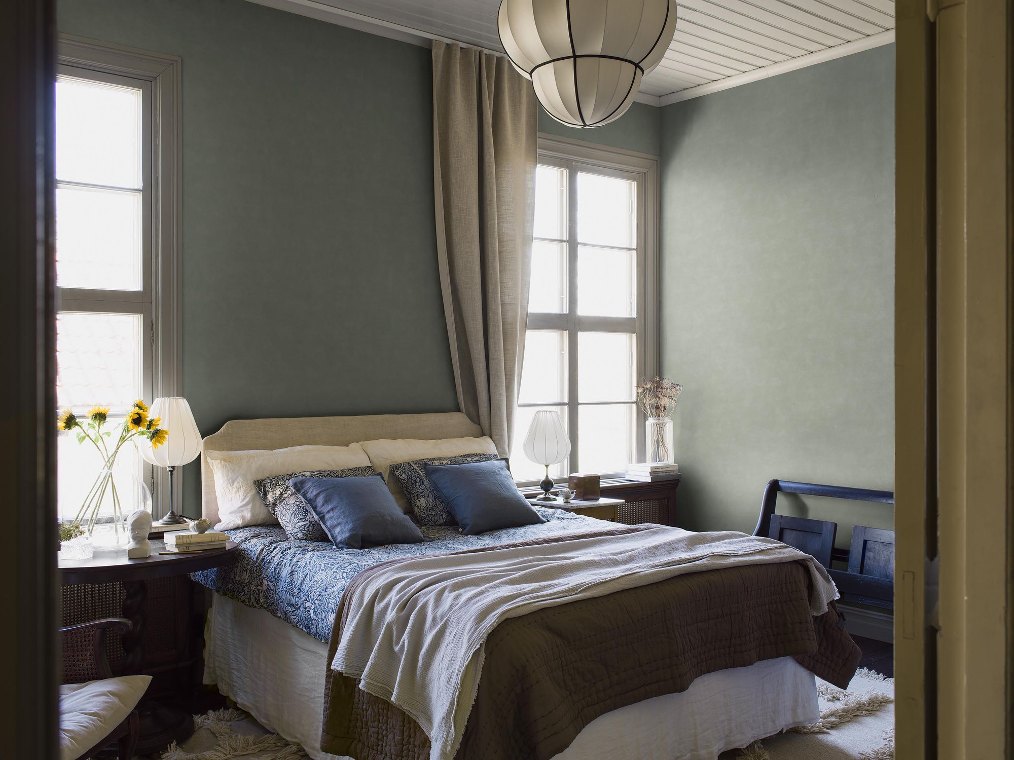 6106 Shades Larimar Green Wallpaper by Boråstapeter