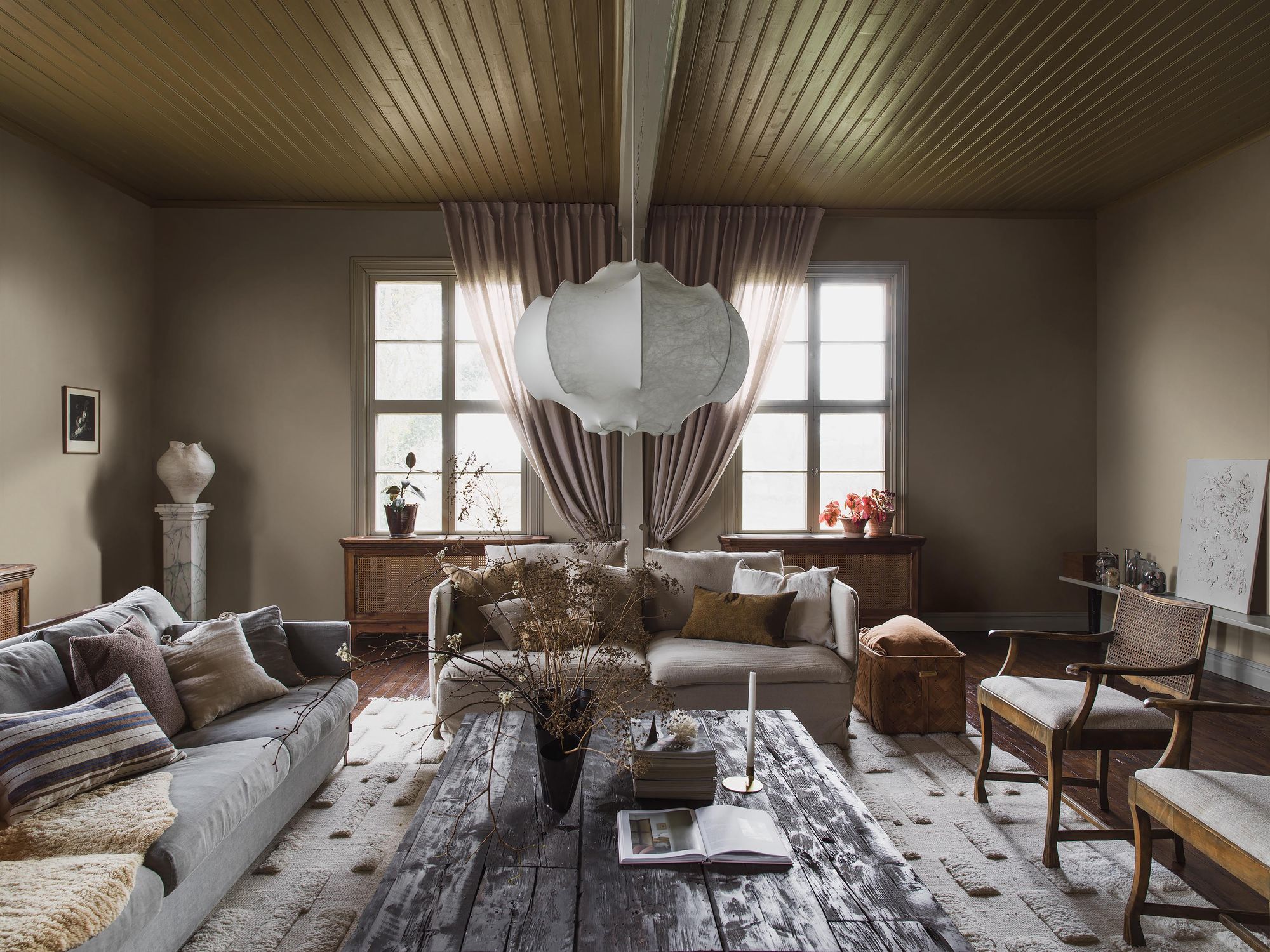 6123 Canvas Oyster Beige Wallpaper by Boråstapeter