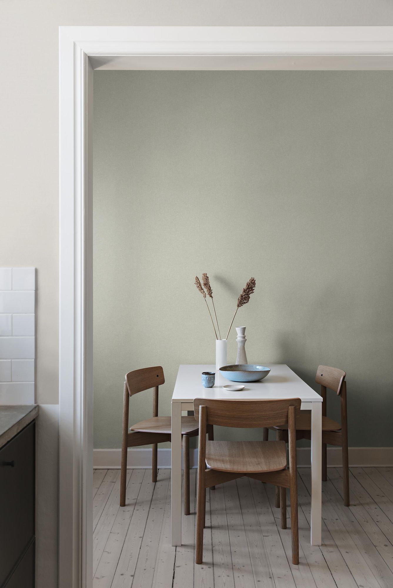 6127 Canvas Linden Green Wallpaper by Boråstapeter