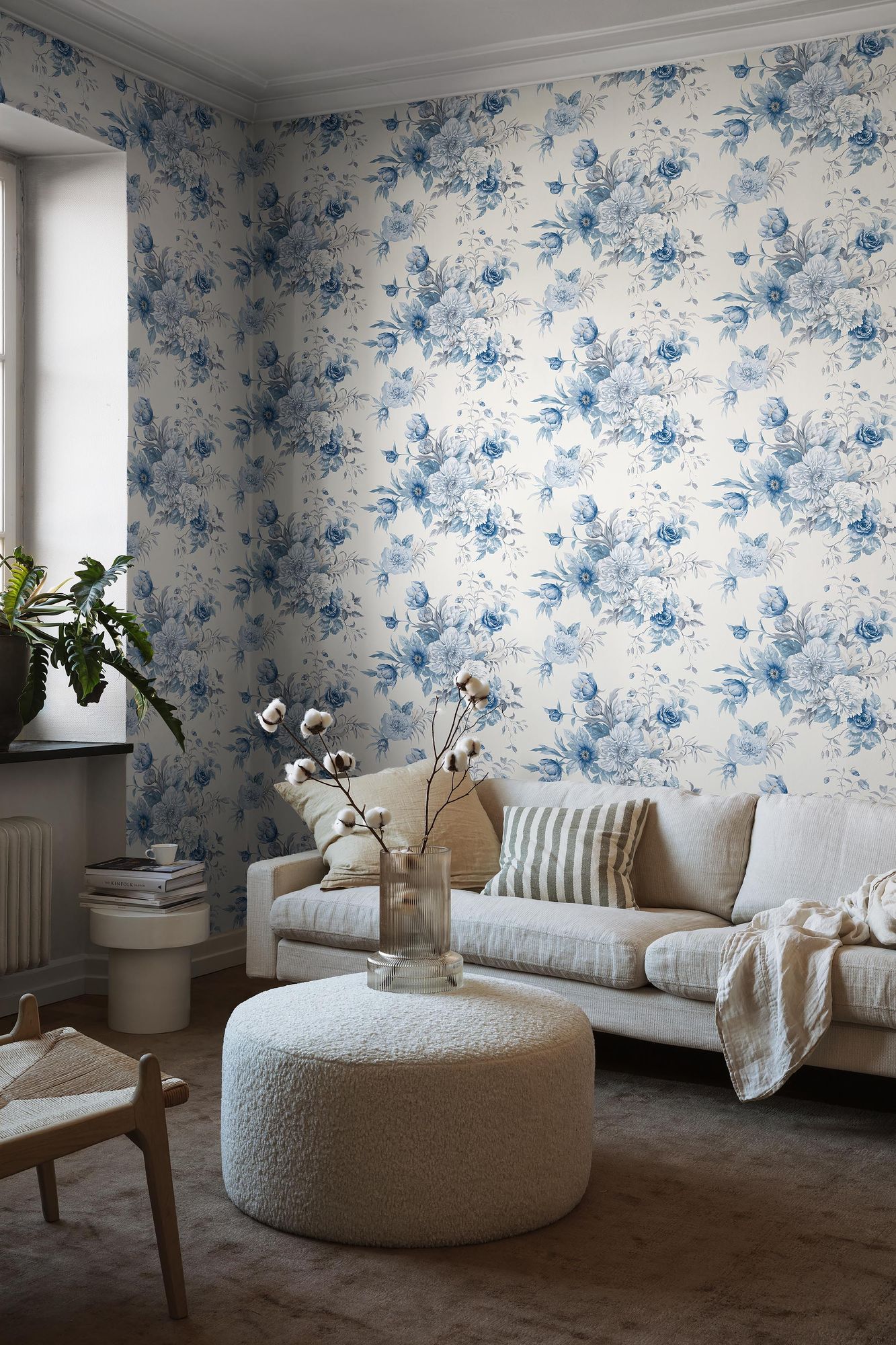 6140 Floral Charm Light Blue and White Blue & White Wallpaper by Boråstapeter